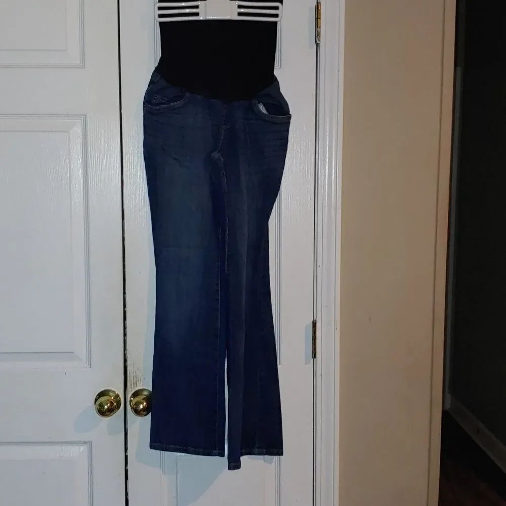 Two Hearts Maternity  full panel jeans Sz M EUC